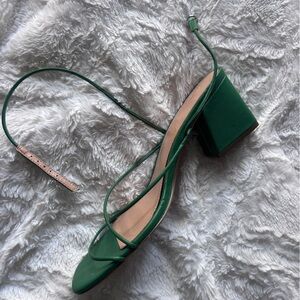 Urban Outfitters Elegant Green Sloan Square Toe Strappy Women's Sandals